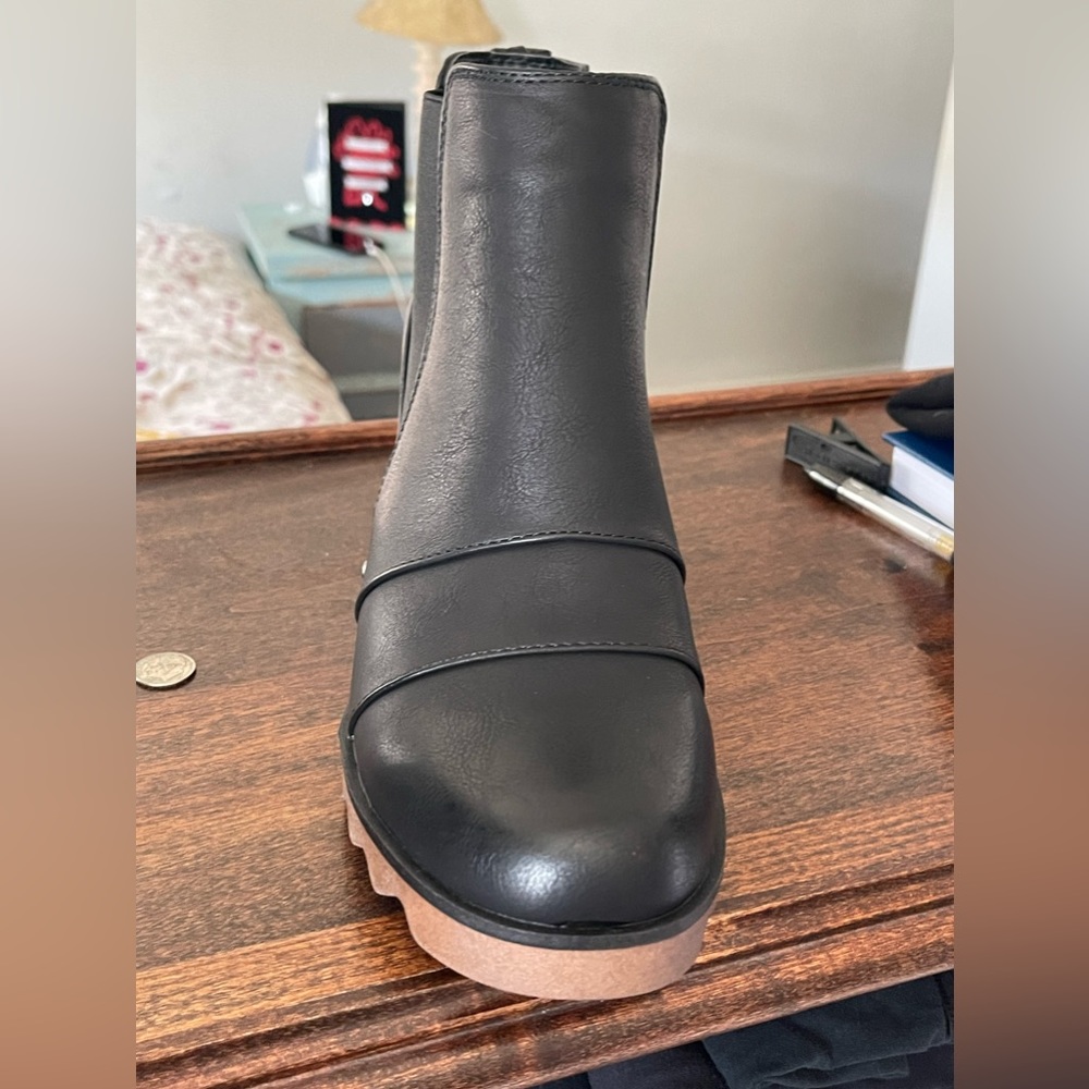 NWOT never worn black bootie.